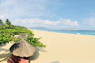 YALONG BAY VILLAS & SPA