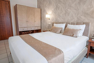 PHILOXENIA HOTEL & SPA